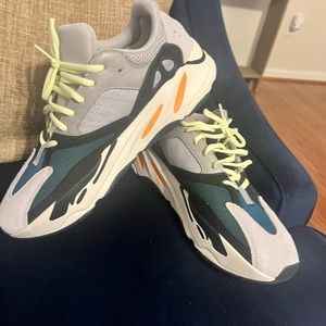 Yeezy 700 Waverunner No Box